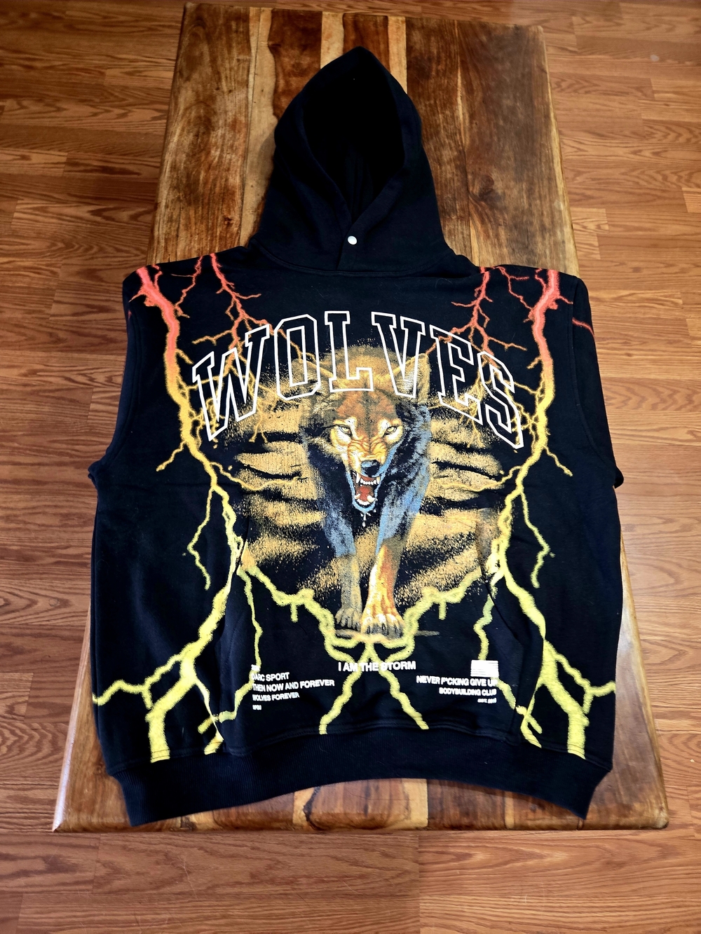 Darc Sport Men's Lightning Detailed Graphic Pullover Hoodie. Size Medium - Picture 4 of 7